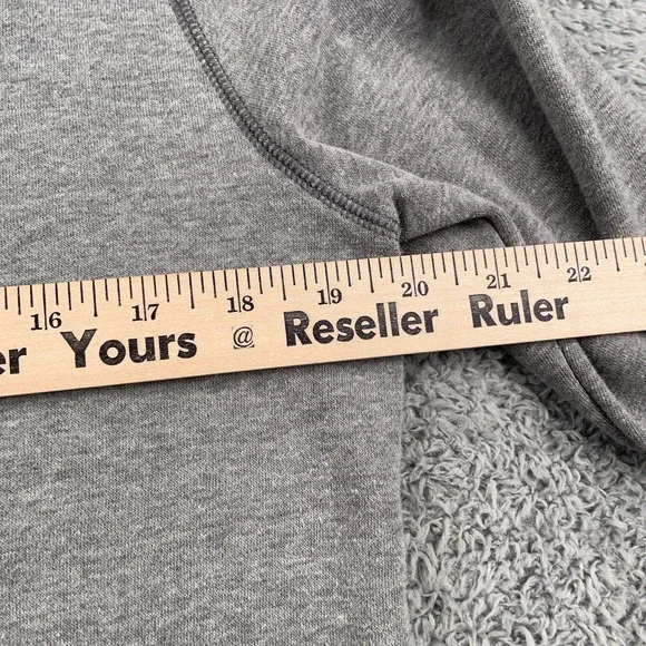 Under Armour Hoodie Womens Small Gray Sweatshirt Pullover Fleece Spell Out - Picture 9 of 12
